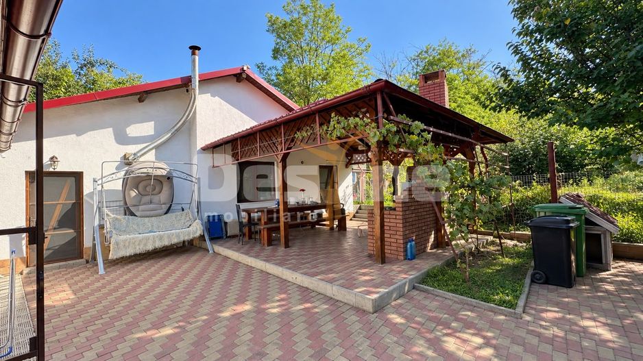 Casa spatioasa cu teren de 800 mp, Muntenii de Jos - 5 camere - Poză 6