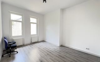 spațiu de închiriat central - Poză 1