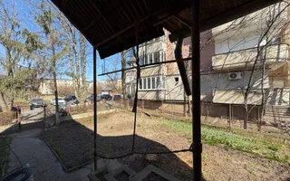 Casa de vanzare cu 446 mp teren si garaj, situata in zona centrala - Poză 14