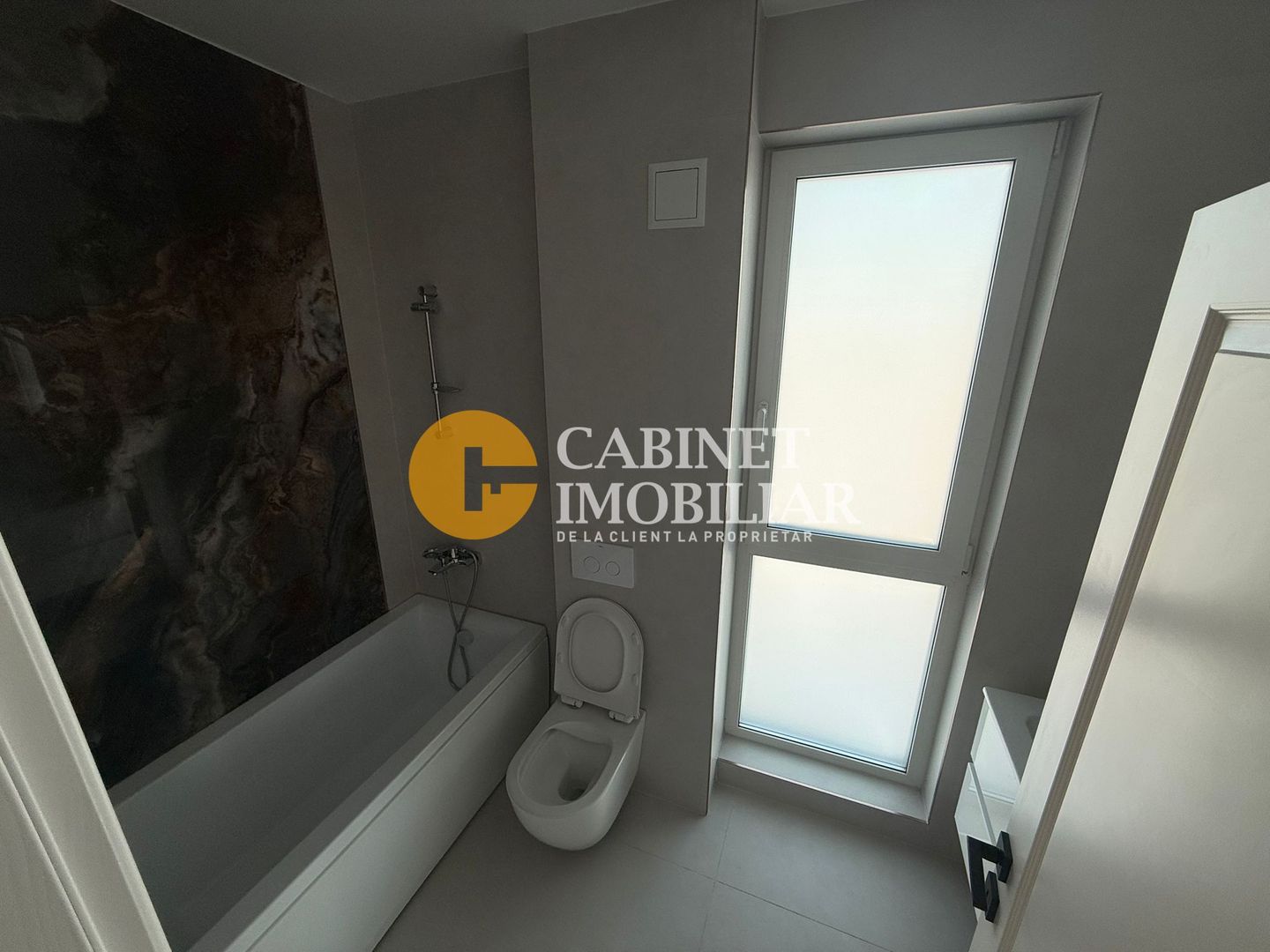 Apartament 3 camere DECOMANDAT--VEDERE PANORAMICA- Rediu - Poză 3