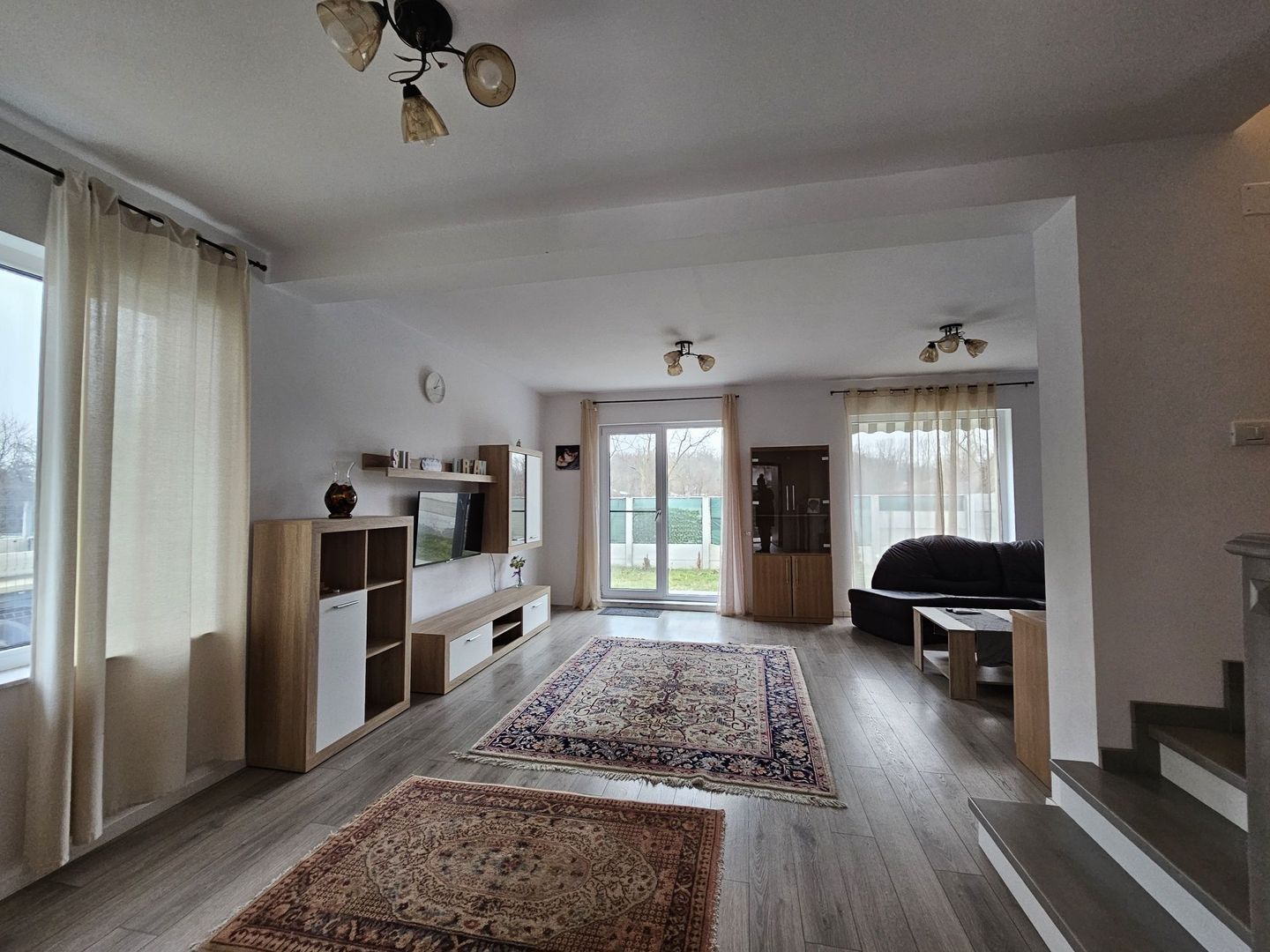 Vila de vanzare | 4 camere | Otopeni-Ana Aslan - Poză 3