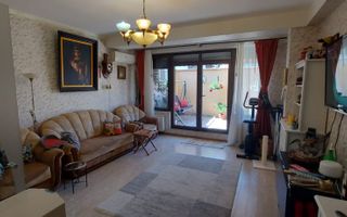 Apartament cu 3 camere pentru vanzare | curte 24 mp | Damaroaia - Poză 4