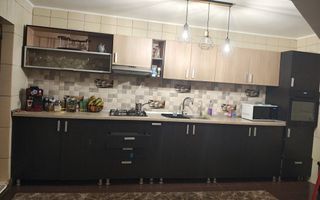 Casa de vânzare. - Poză 8