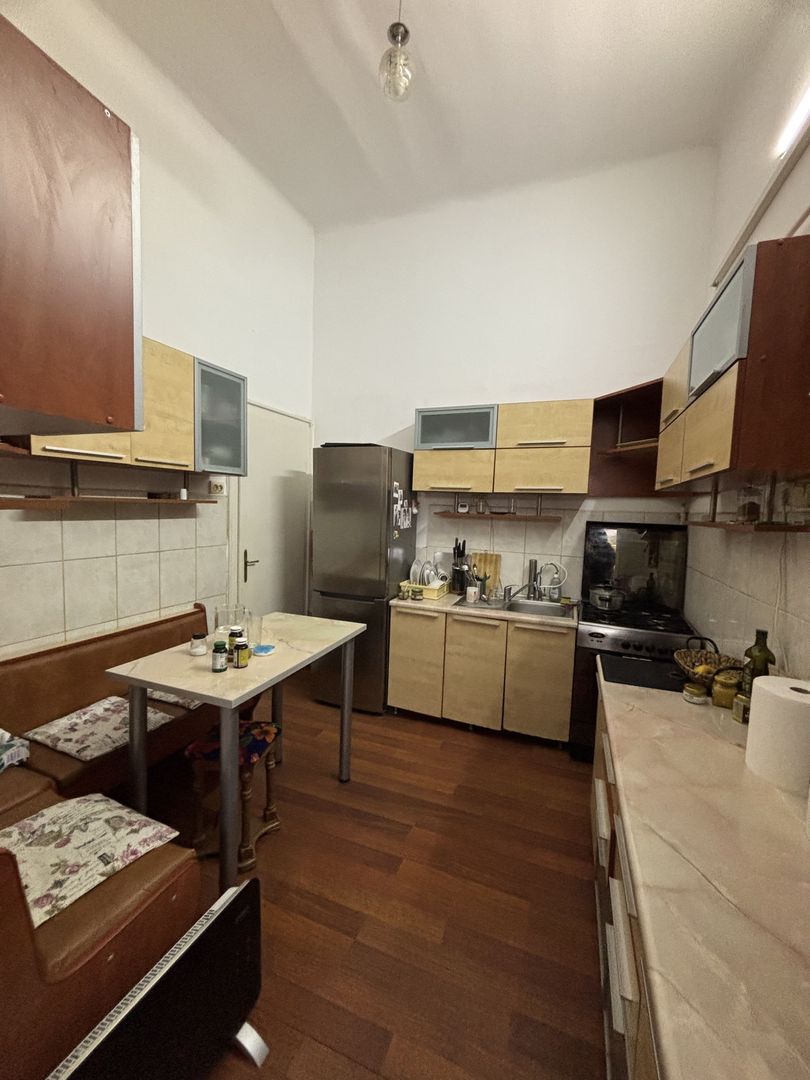 Apartament 3 camere la curte - Poză 17