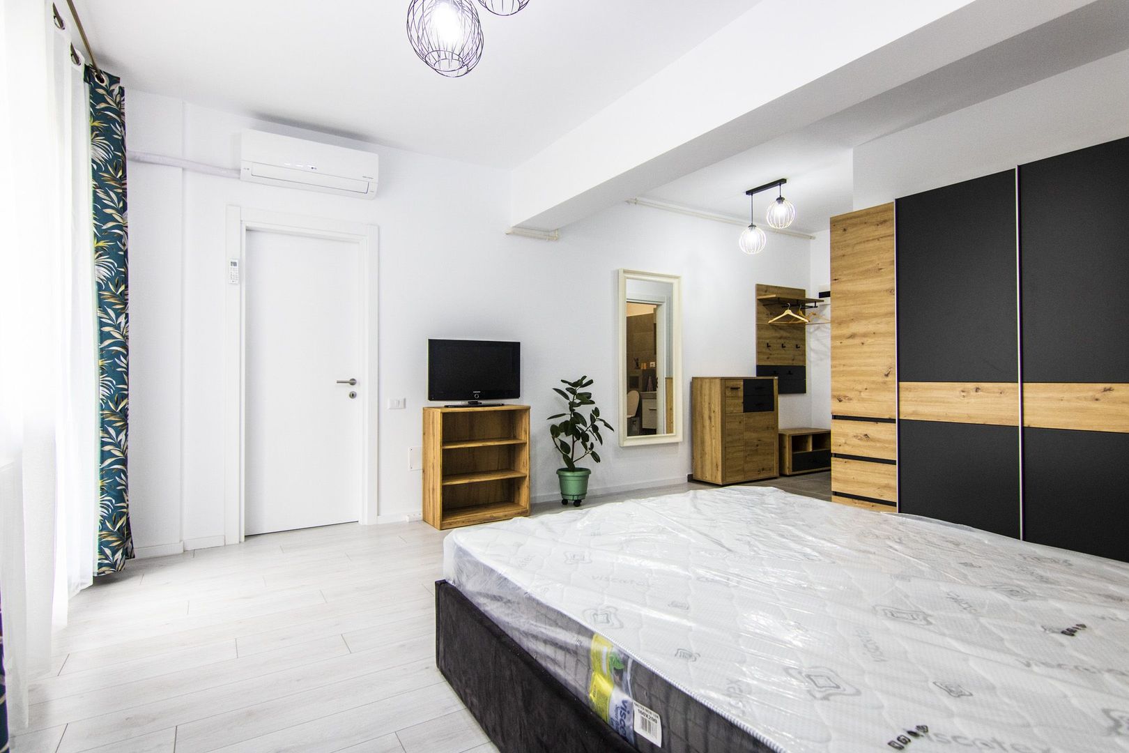 Garsoniera De Inchiriat | langa Metrou | Iuliu Maniu | Mobilata si Utilata - Poză 10