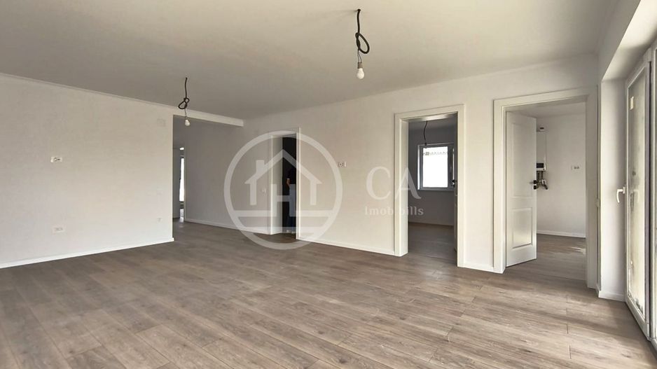 Casa de inchiriat cu 4 camere in Cheriu, Bihor - Poză 2