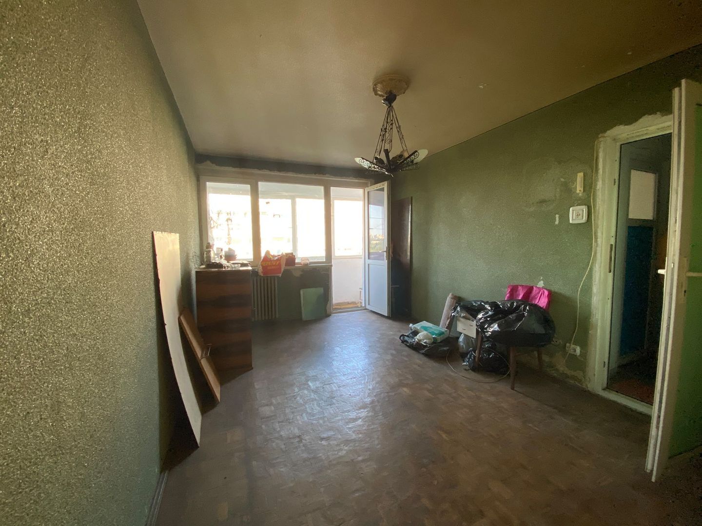Apartament 3 camere - Metrou Muncii - Poză 1