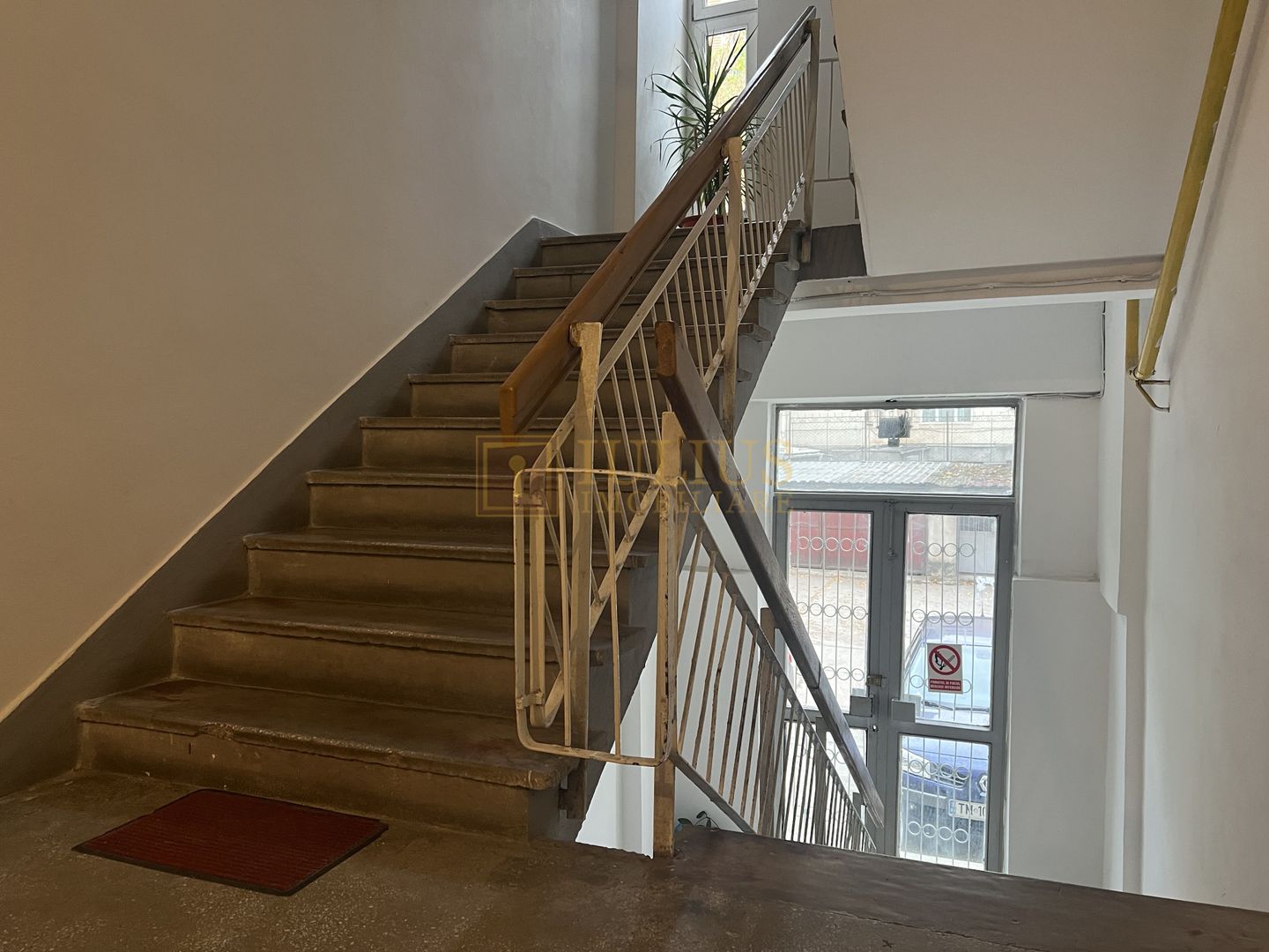 Piata Unirii; dormitor +birou;parcare privata si boxa (centrala proprie si ctr.) - Poză 23