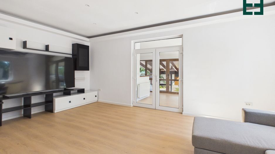 Casă cu 5 camere - Zona Dumbrăvița - Timișoara - Poză 8