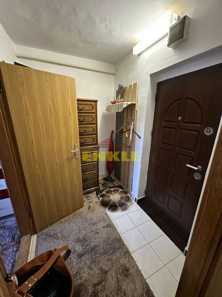 De vânzare apartament cu 2 camere, etaj 2 , zona Stadion - Poză 4