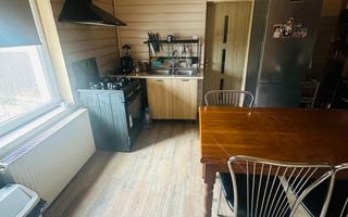 Casa pe principala in Giarmata  737mp teren - Poză 7