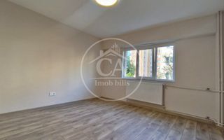 Apartament de vânzare cu 1 camere în zona Rogerius, Oradea - Poză 2