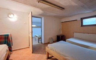 Casa pentru muncitori, 19 locuri - Trei Stejari - Poză 10