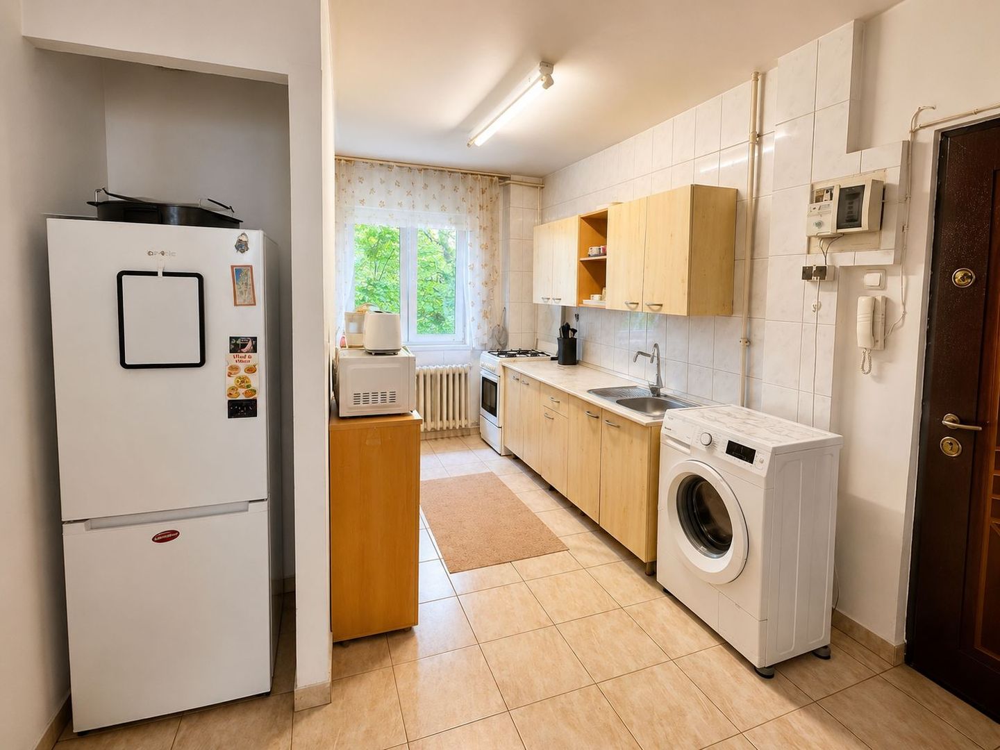 Apartament 3 camere, 63 mp, logie și boxă - Poză 2