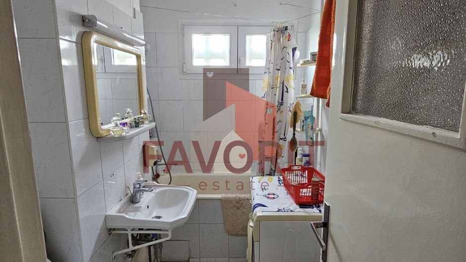 3 camere, semidecomandat | centrala proprie | mobilat si utilat | zona excelenta - Poză 14