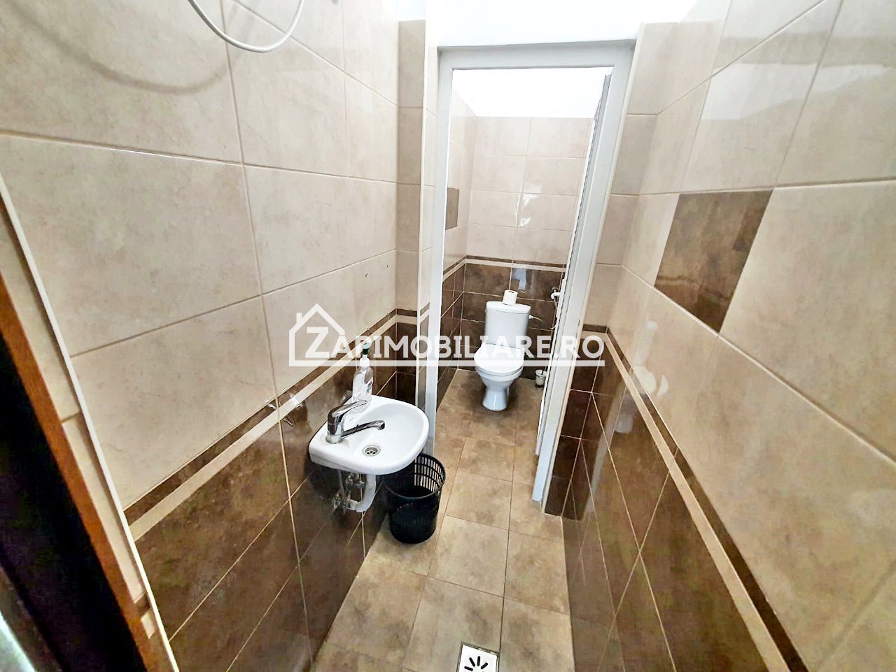 Spatii birouri,recent renovate si mobilate - Poză 6