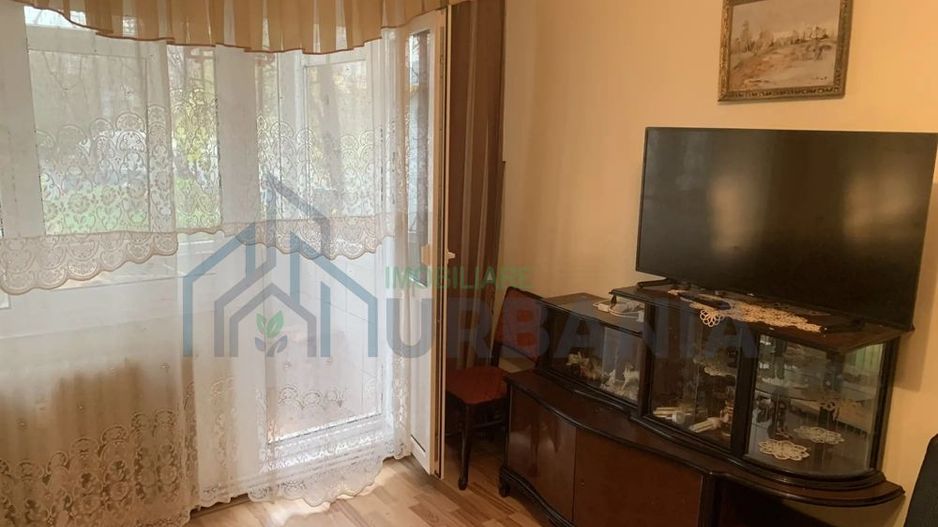 Apartament 2 camere Semidecomandat -Etaj 1 - Podu Ros - Poză 1