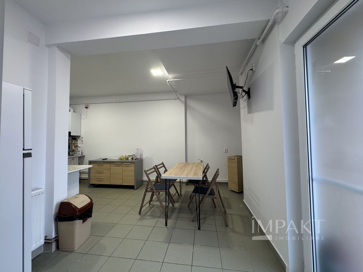 Spatiu comercial de inchiriat in Apahida, modern, 70mp,, birouri - Poză 5