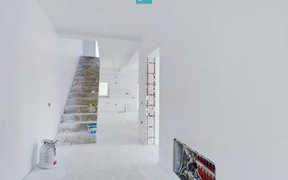 Duplex P+1 deosebit în Moșnița Veche - Poză 4