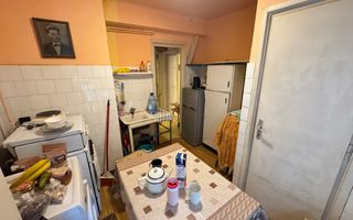 2 camere etaj 1 zona Complex langa Facultatea de Drept - Poză 8