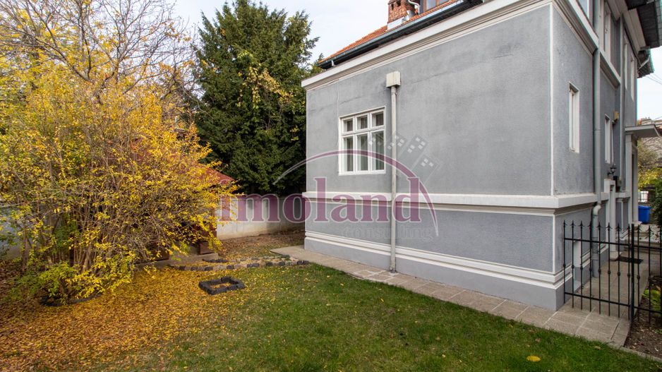 Inchiriere - Rezidenta/Birouri - Vila cu curte - Aviatorilor - Poză 2