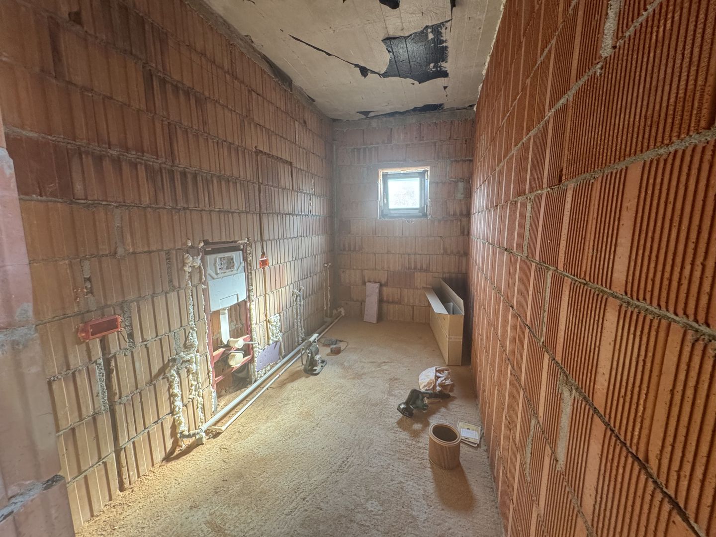 Sanmihaiu Roman,1/2 Duplex , Parter, 3 camere,o baie ,Terasa Acoperita - Poză 8