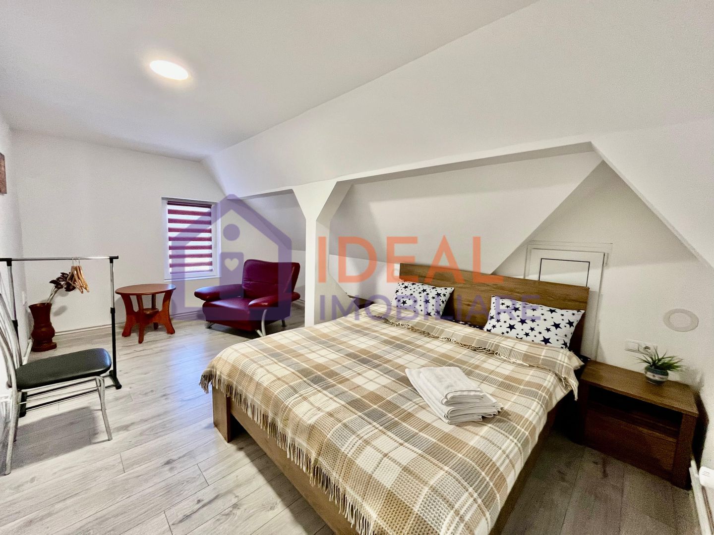 Pensiune de vânzare în Cârțișoara – investiție turistică la poalele munților - Poză 11