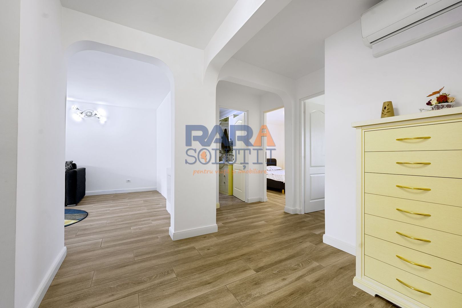 Apartament 3 camere - mobilat și utilat - Poză 1