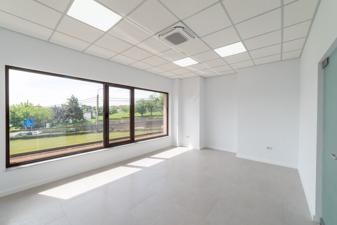 Spațiu comercial generos – 160 mp – poziție premium pe Craiovei! - Poză 4