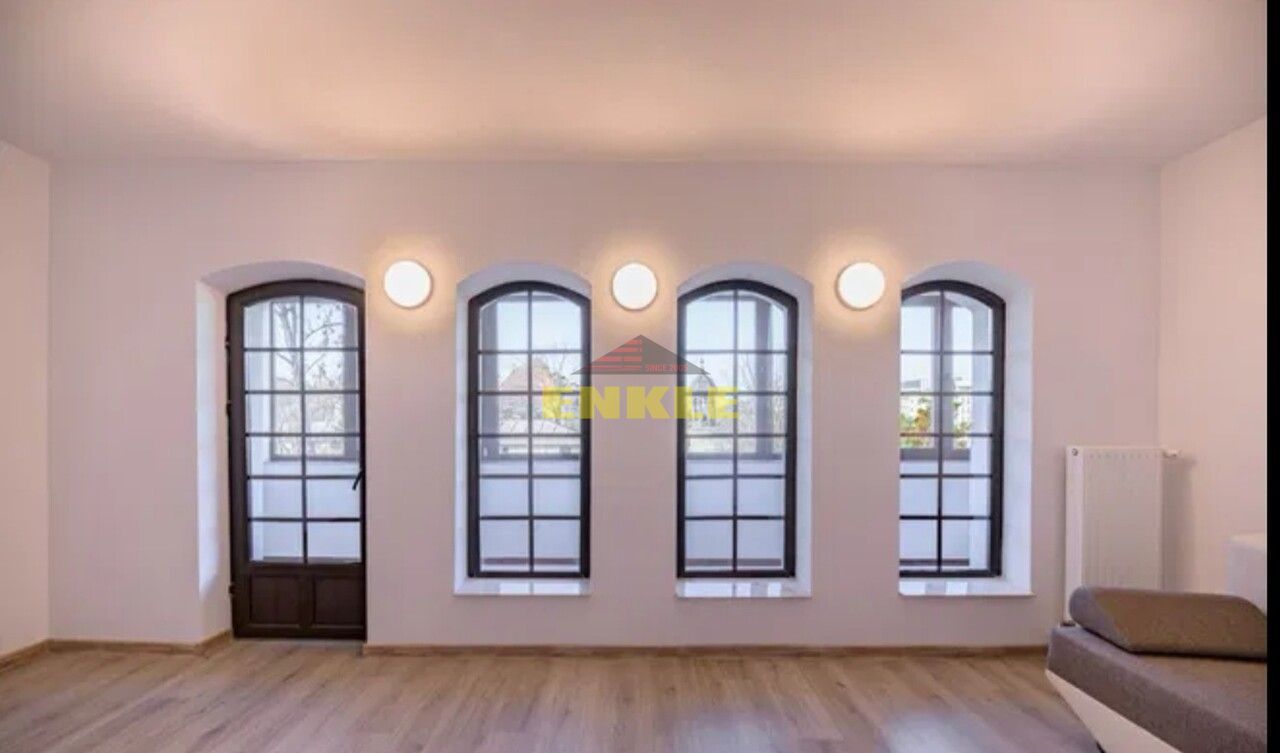 De vânzare apartament cu 4 camere decomandat, zona Bulevard - Poză 2