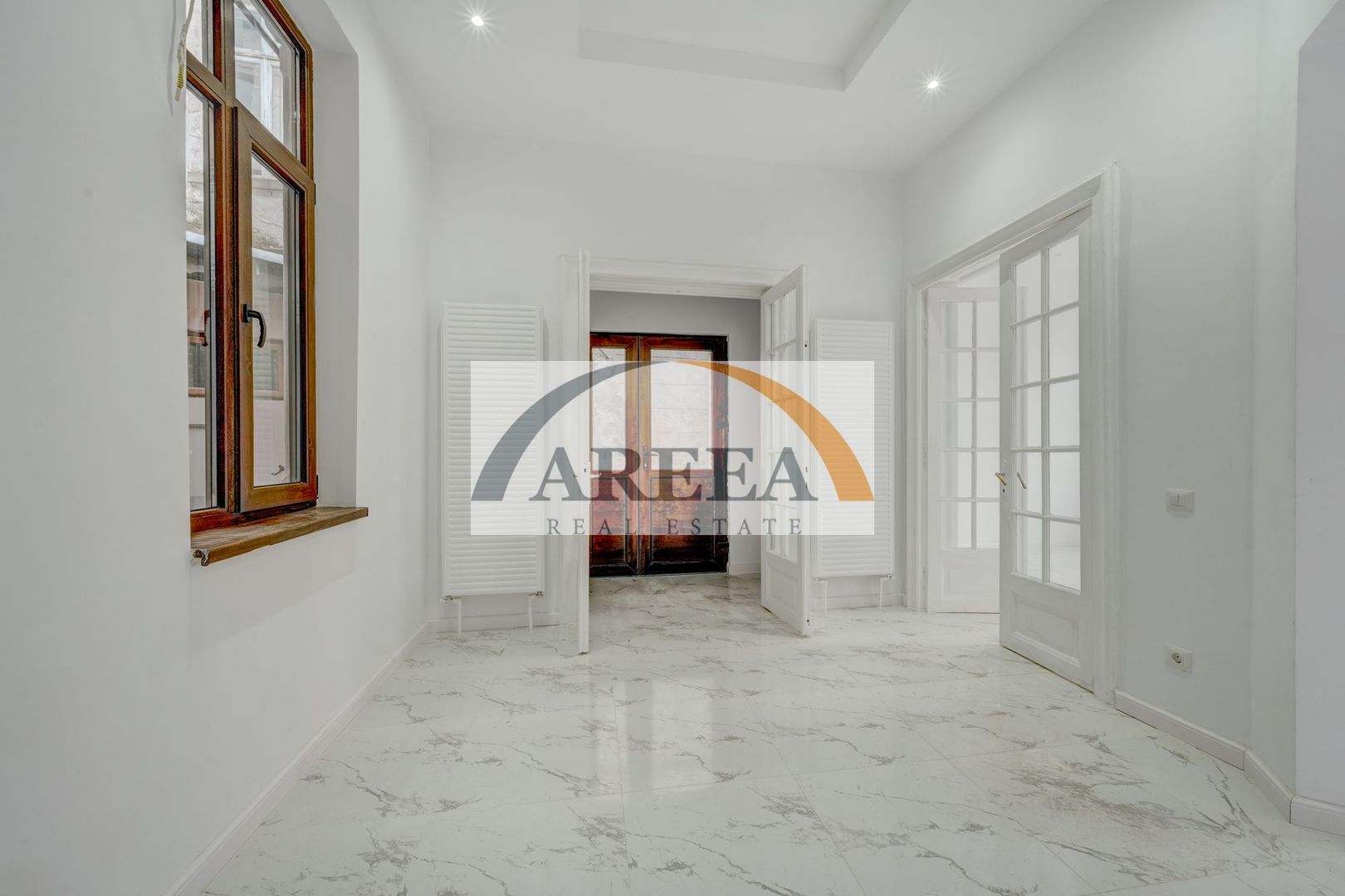 VILA RENOVATA SI ELEGANTA - 131 mp, 6 camere - Mitropolie / Unirii - Poză 1