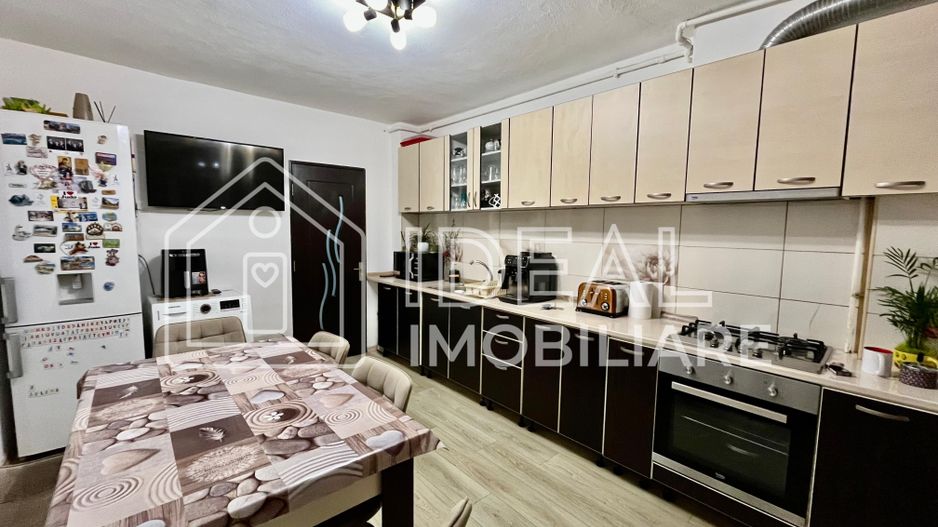 Apartament 2 camere decomandat | Vasile Aaron | 60 mp - Poză 1