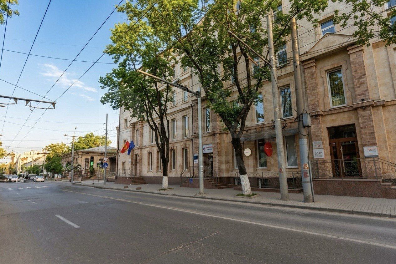 Chirie, spațiu de birouri, 305 mp, strada Mitropolit Bănulescu-Bodoni - Poză 1