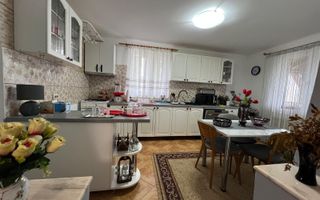 Casa 165 mp+anexa amenajata 68 mp-teren 13 ari-garaj, foisor-Jelna - Poză 2
