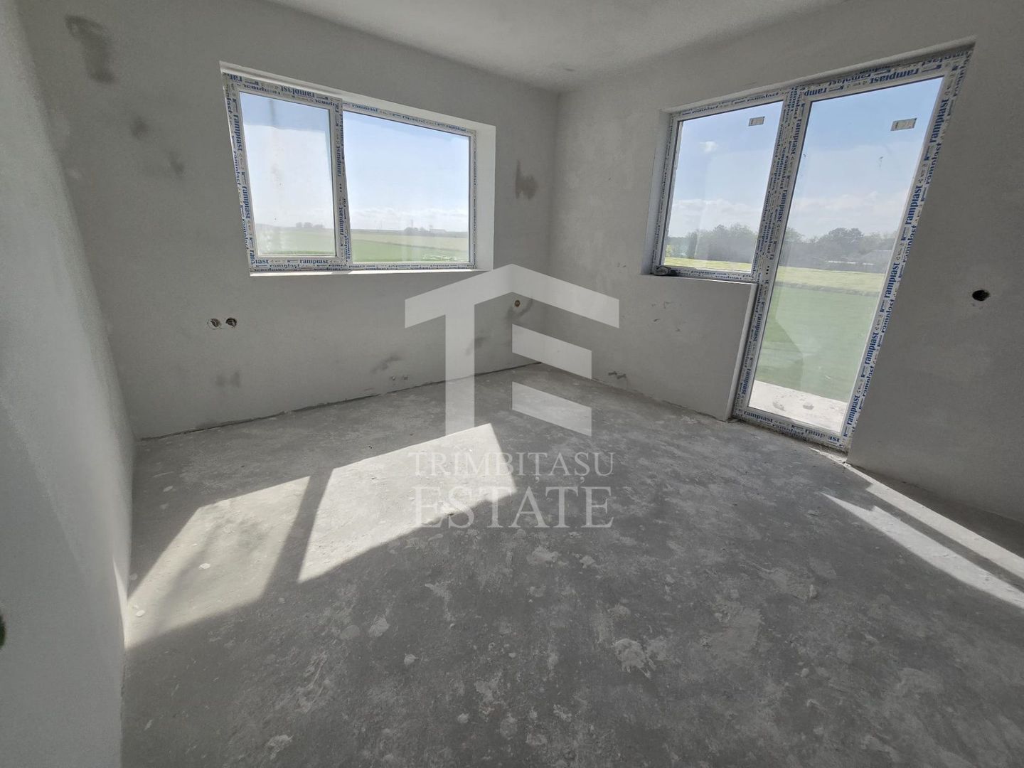 OVIDIU-POIANA- Vila tip duplex | terasa circulabila | gaz | curte - Poză 11