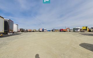 Parcare camioane de închiriat – Arad - Poză 4