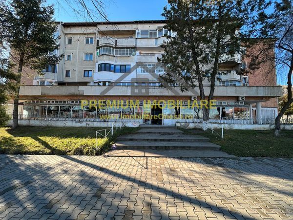 Spatiu Comercial de vanzare - Zona centrala Onesti - Poză 2