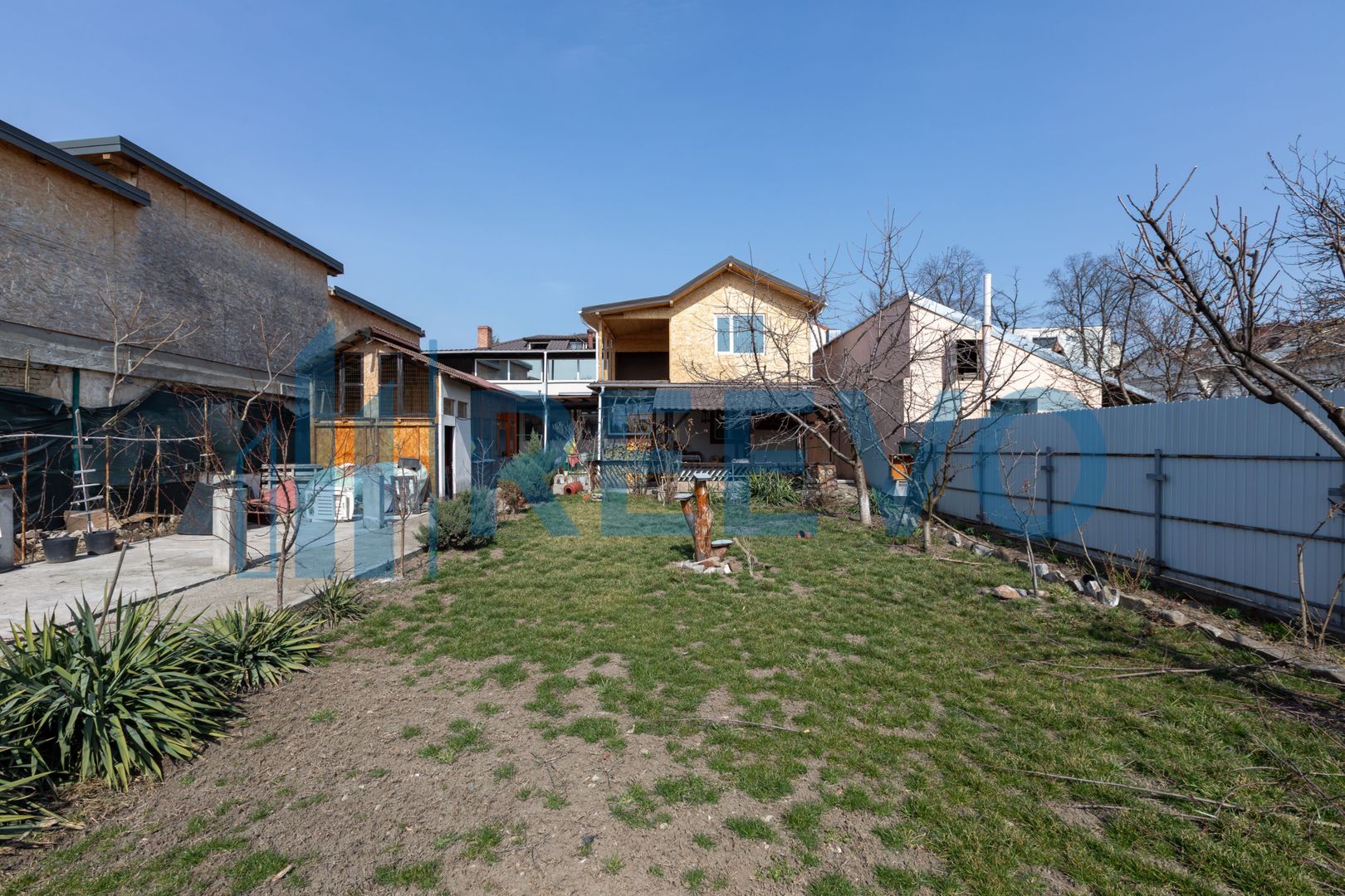 Clădire și teren de investiție, central Roman - Poză 66