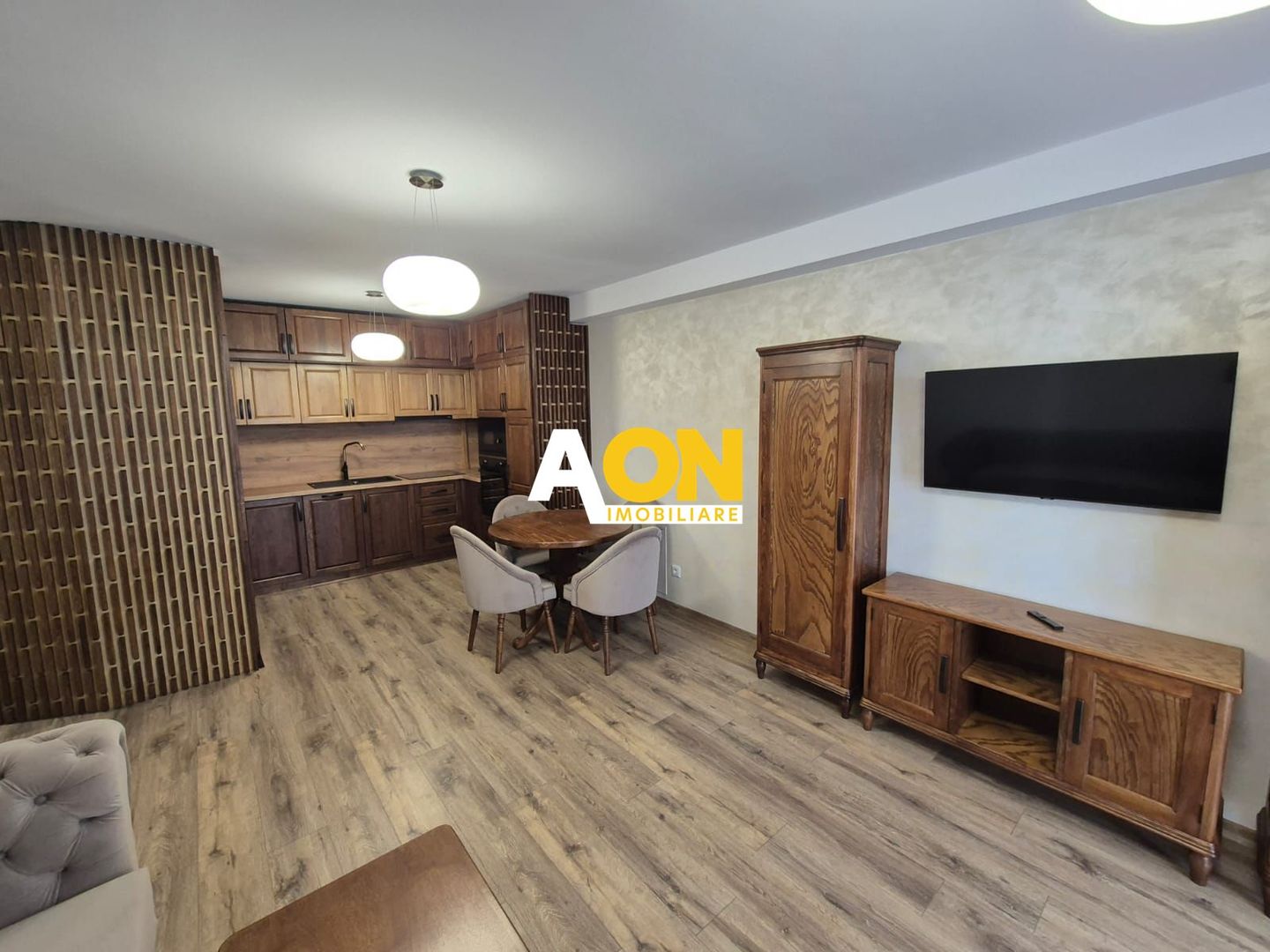 Apartament 2 Camere, Bloc Nou, Ultrafinisat, Zona Cetate - Poză 3