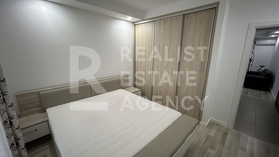 Apartament cu 2 camere, Cosmopolis, mobilat și utilat, loc de parcare - Poză 4