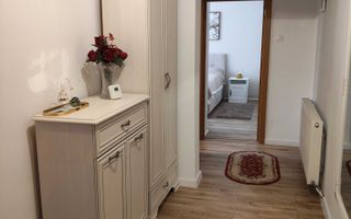 Apartament ultrafinisat 60 mp utili cu bucatarie inchisa zona Terezian - Poză 7