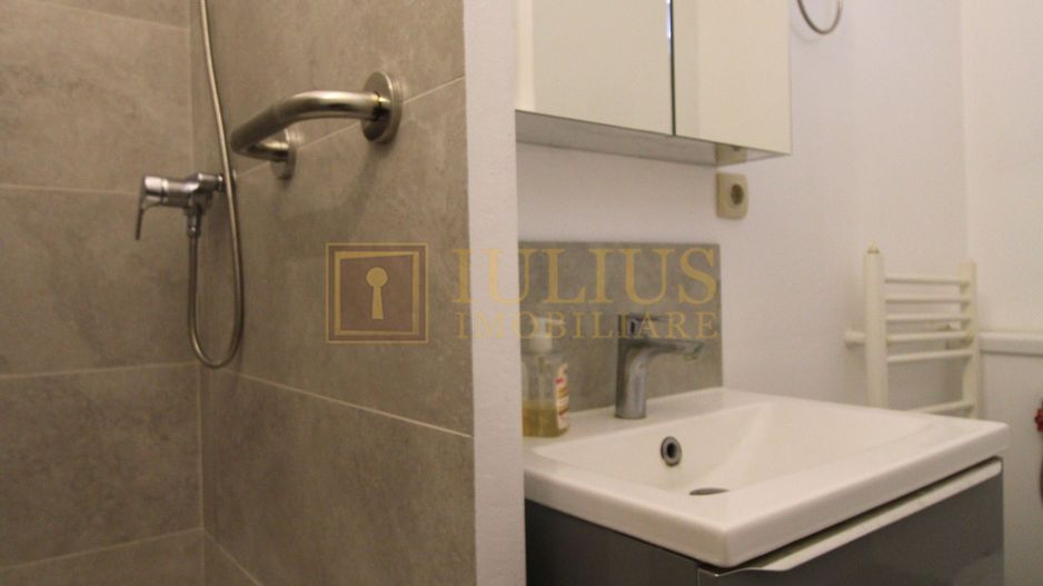 Casa individuala, zona Brytim, 4 camere + 2 bai, centrala proprie. - Poză 14