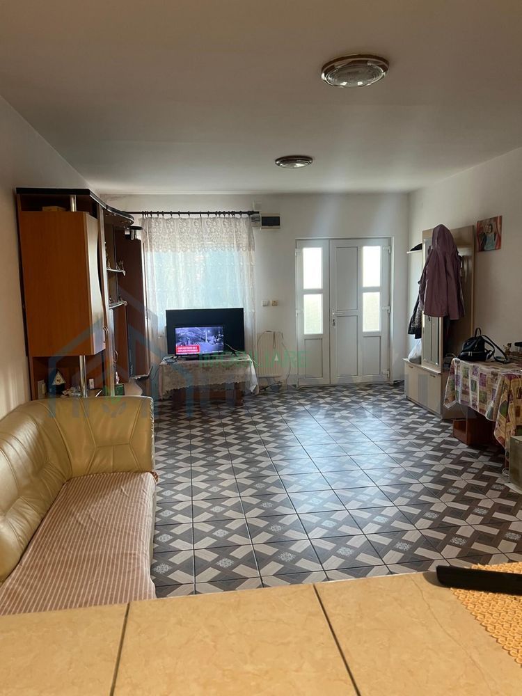 Casă cu 4 camere în Bogonos, Letcani - 80 mp construiți, teren 800 mp - Poză 5