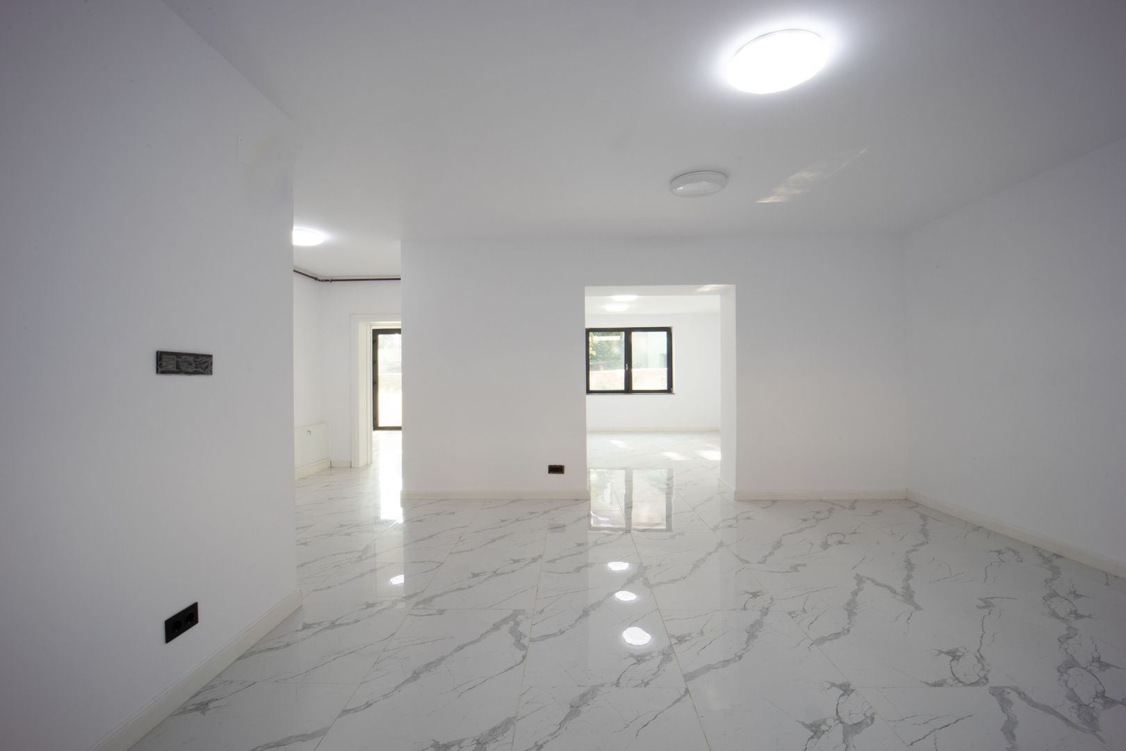 Proprietate Zona Centru Civic , ideala ca proiect de investitii - Poză 4