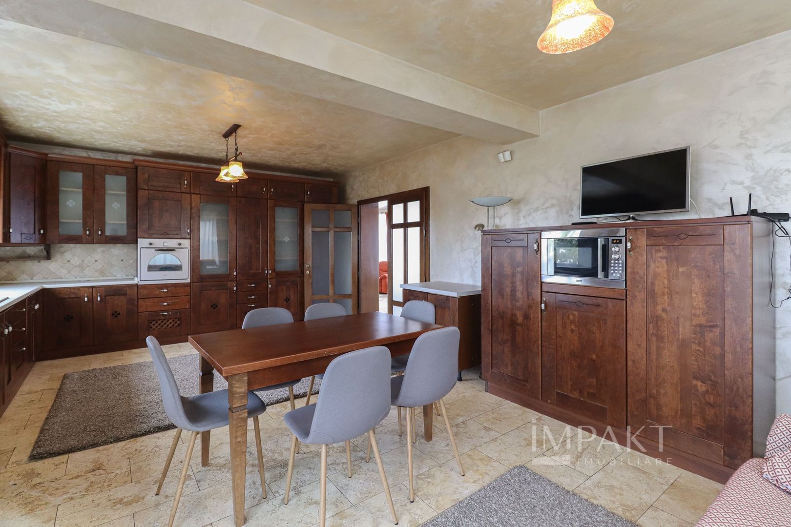 Casa deosebita cu teren de 900mp in cartierul Faget - Poză 8