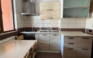 Casă de închiriat cu 3 camere in zona Centrală, Oradea - Poză 4