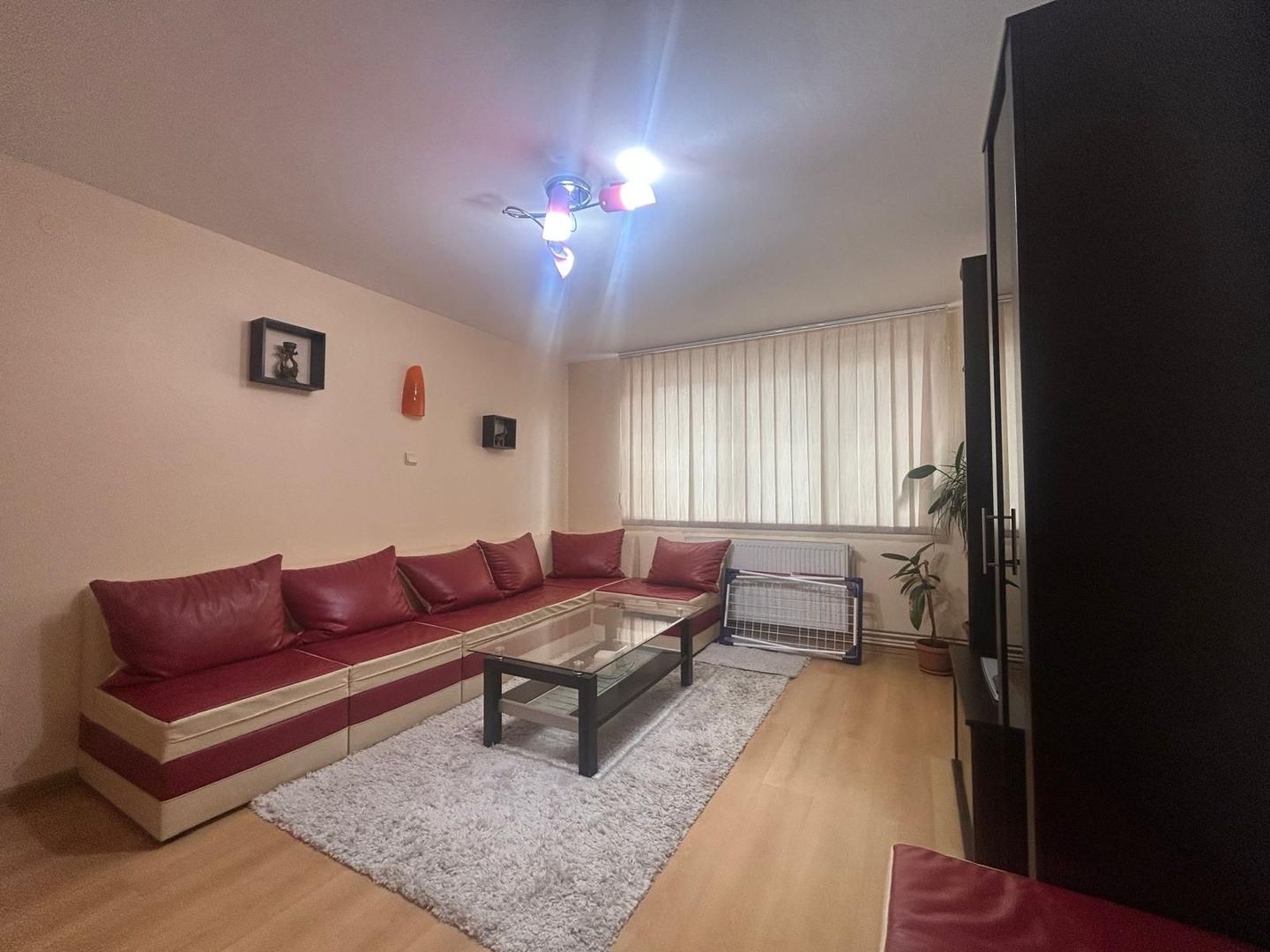 Apartament 3 camere mobilat utilat - Aleea Biruintei - Poză 2