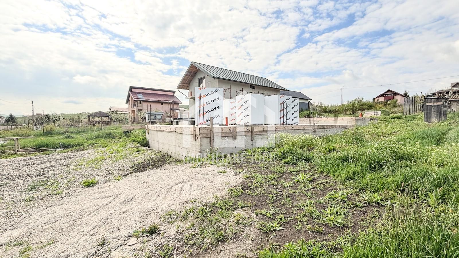Casa individuala 4 camere, 100mp, Teren 400mp, Campenesti - Poză 8