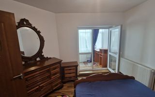 🏠 Apartament de închiriat – 3 camere, decomandat, Piața Alexandru cel Bun - Poză 3