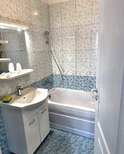 🏡 Închiriez Apartament cu 2 camere, centrală proprie, zonă liniștită - Poză 7